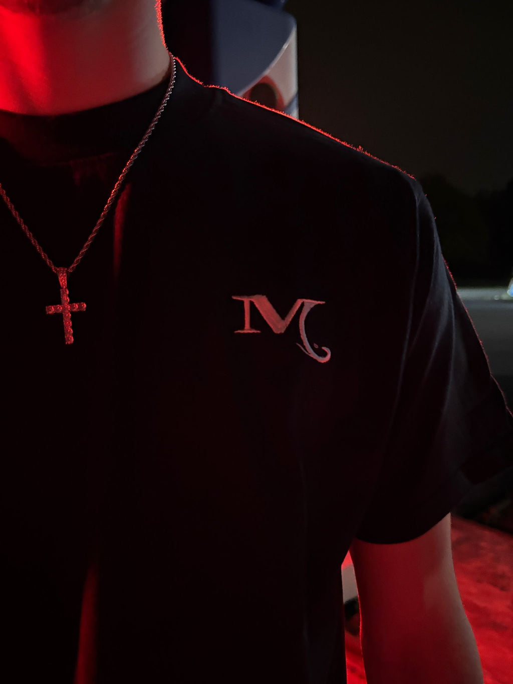 mnerva "BREAKOUT" tee